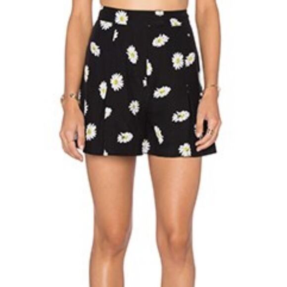 Kate Spade Pleated Front High Rise Daisy Dot Silk Short in Black Size 0 - Picture 1 of 5
